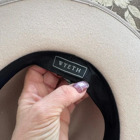 Wide Brim Pink Felt Hat with Floral Patch Accents - Picture 5 of 6